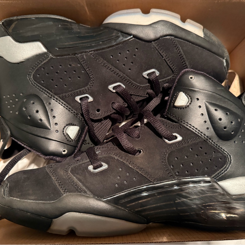 Air Jordan 6-17-23 GS - DM1159 001 - Black / Silver - Youth 6Y / Womens 7.5